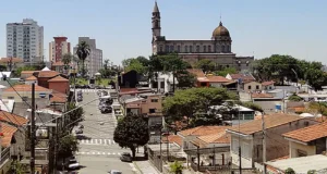 bairro da freguesia do ó com sua s casa